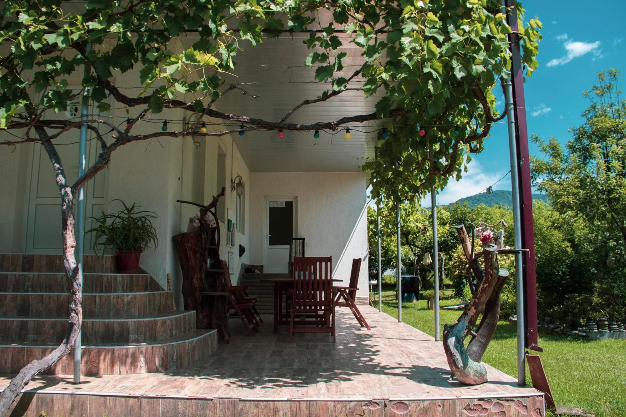 Guest House Melissa Duisi Buitenkant foto